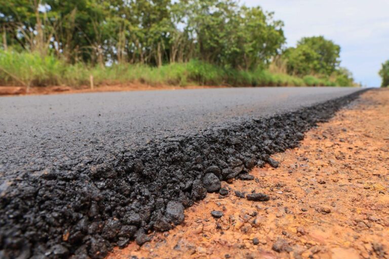 Mesmo no período chuvoso, Prefeitura de Palmas mantém ritmo de obras no Distrito Industrial de Taquaralto