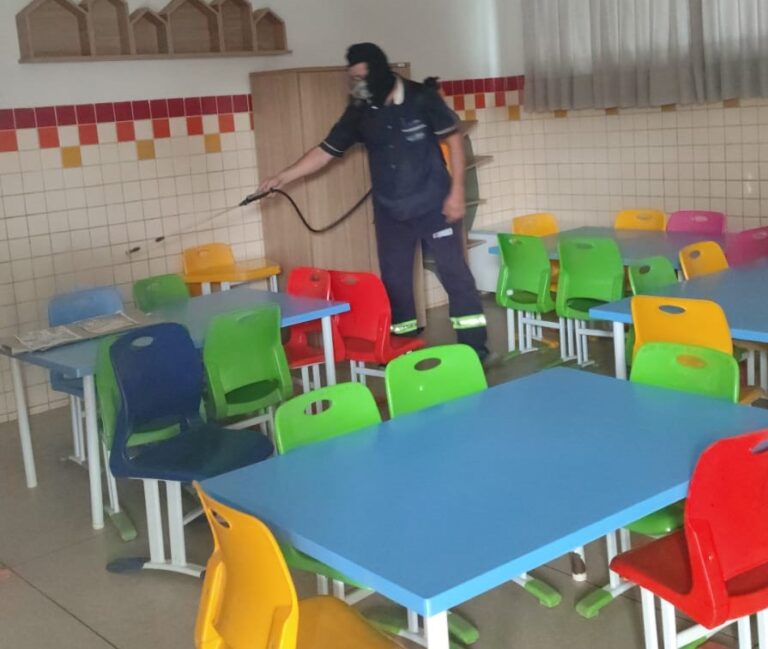 Educação inicia manutenção e limpeza das unidades para retorno das aulas