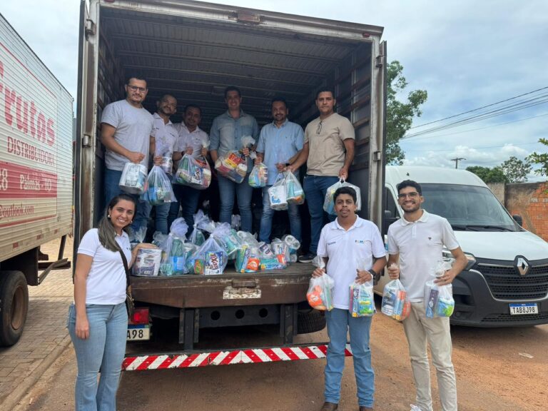 Prefeitura de Palmas mobiliza setor produtivo e reforça rede de apoio a famílias afetadas por vendaval no Jardim Taquari